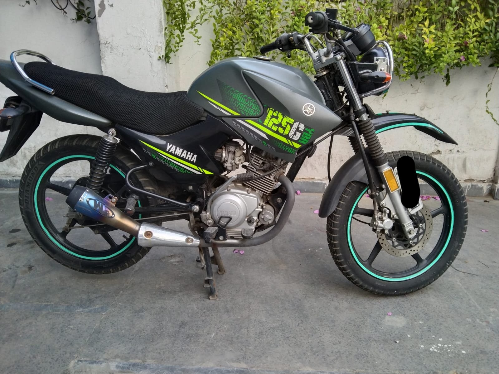 Yamaha YBR G 2022 (Japanese Model) | 12,000 KM Driven | First Owner
