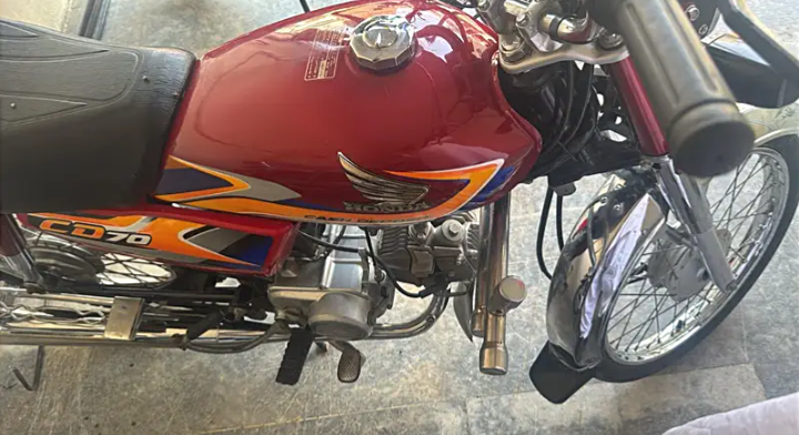 Honda cd70 original condition all documents available for sale in Multan, photo 2