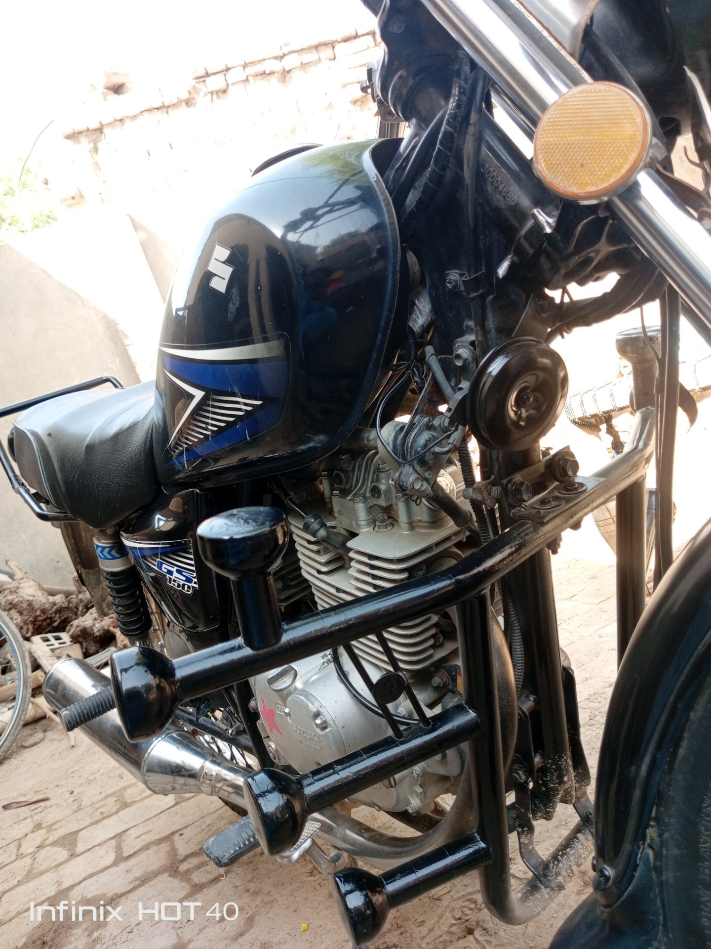 Suzuki GS 150 Black color for sale in Bahawalpur, photo 2