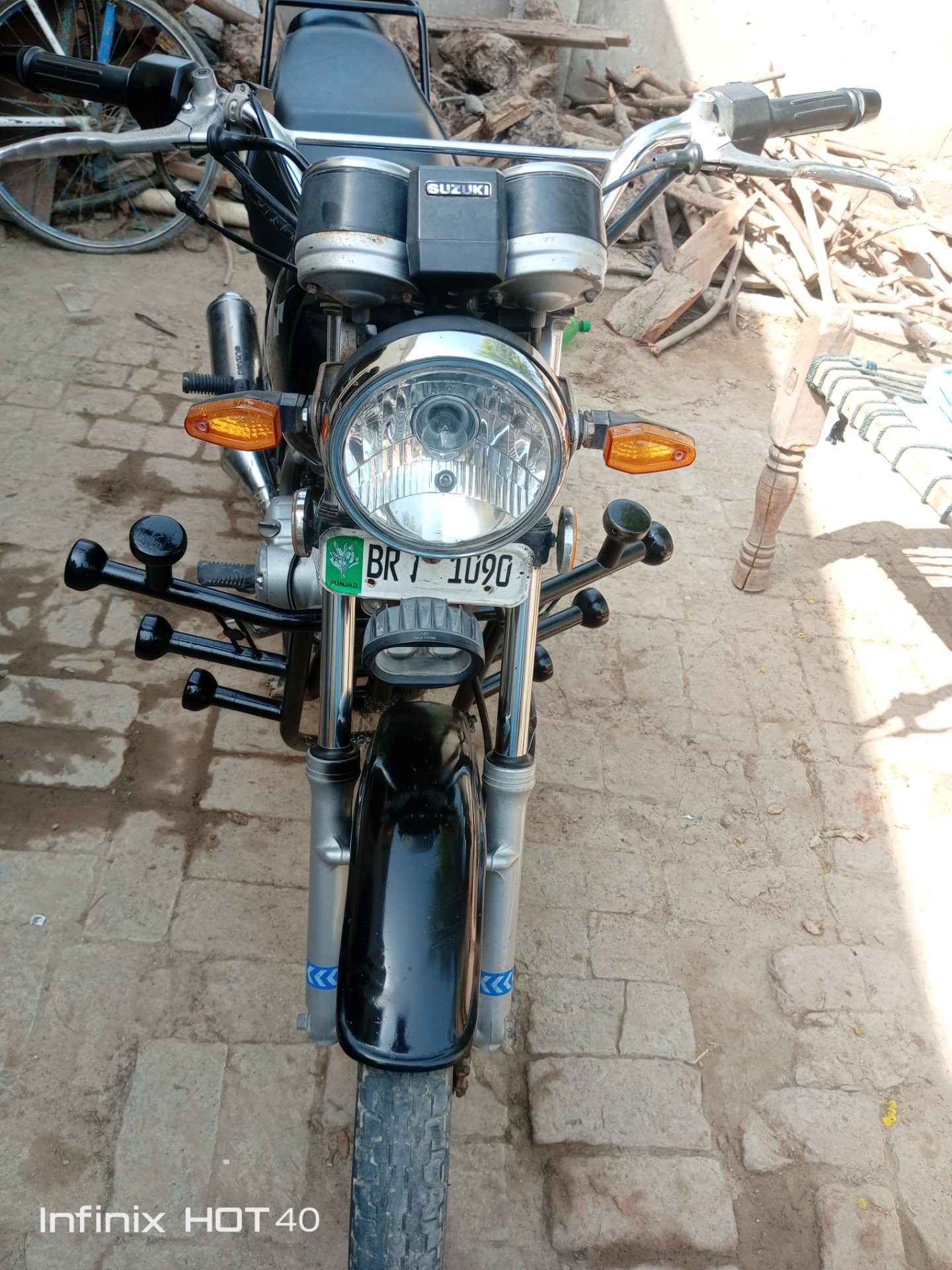 Suzuki GS 150 Black color for sale in Bahawalpur, photo 3