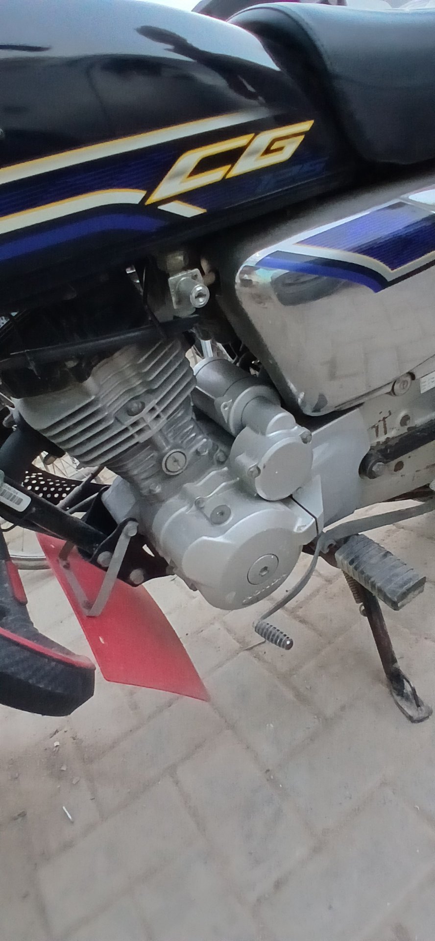 Honda CG 125S Gold Edition 2023 Self Start — Karachi for sale in Karachi, photo 7